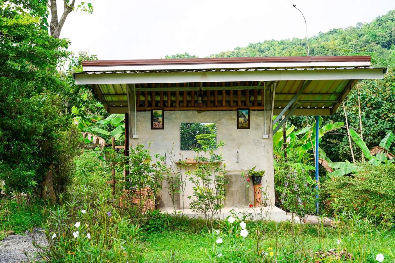 True Nature Chiang Mai - Yoga & Meditation Homestay Retreat Экстерьер фото
